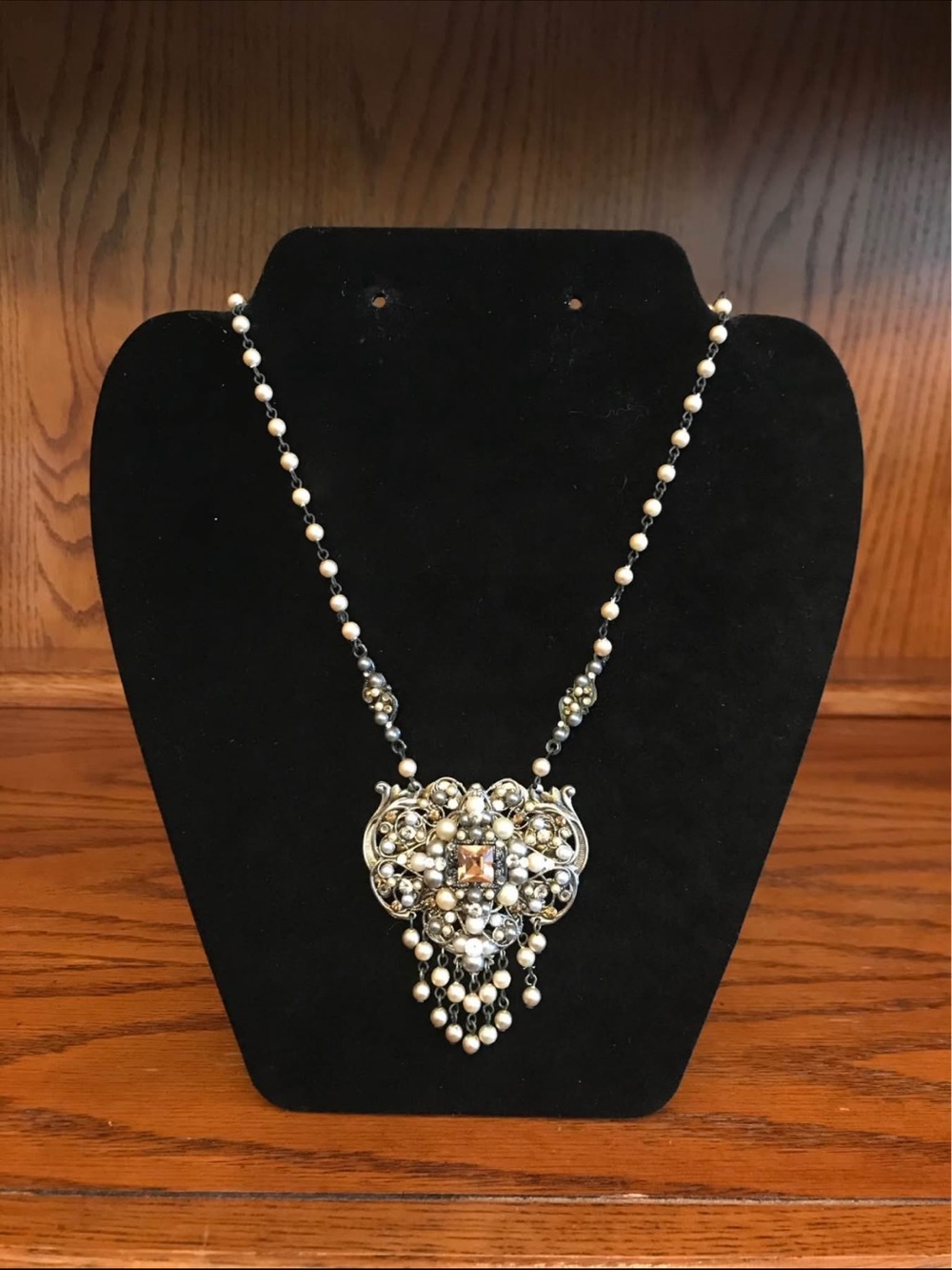 F.A.I.T.H Vintage-Inspired Pearl and Silver Statement Necklace - Pearl